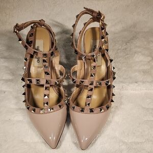 Women's Studded Beige Heels